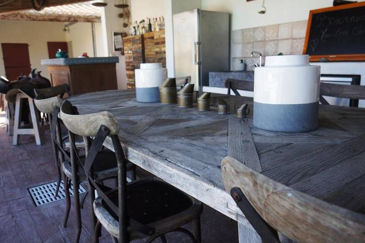 Chambre d’hôte pour 2 personnes, avec piscine et bassin pour enfant ainsi que vue et jardin à Saintes-Maries-de-la-Mer - 4