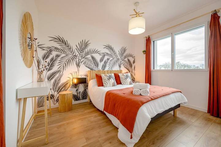 Location de vacances pour 10 personnes, avec piscine et jardin à Saint-Bihy - 4
