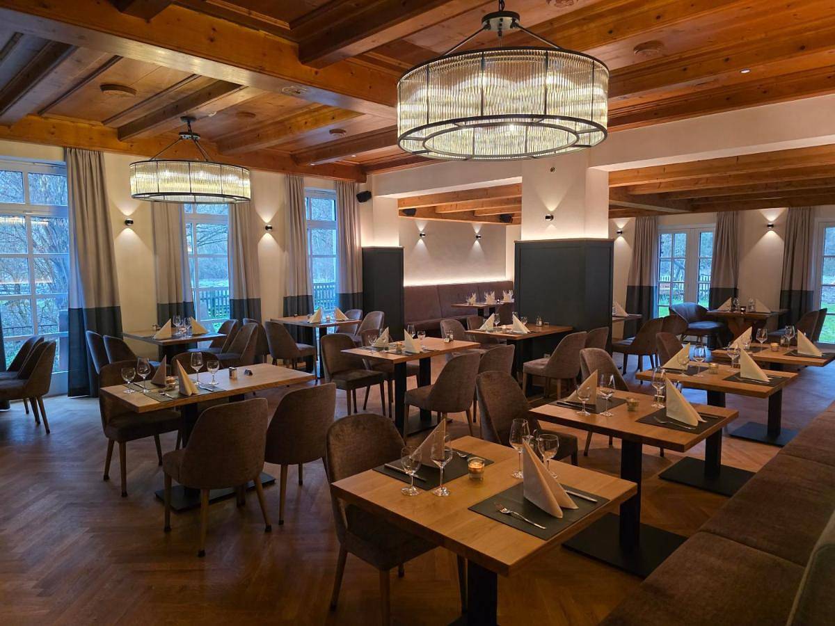 Hotel und Weingut Karlsmühle in Mertesdorf, Moseleifel