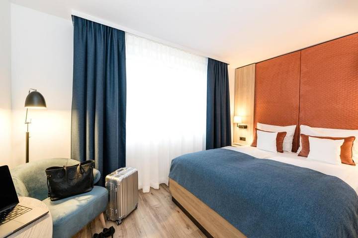 Hotel für 4 Personen, mit Pool und Balkon sowie Seeblick und Sauna im Münsterland - 2