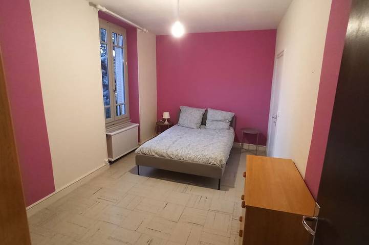Gîte pour 6 personnes, avec balcon et jardin à Tournus - 3