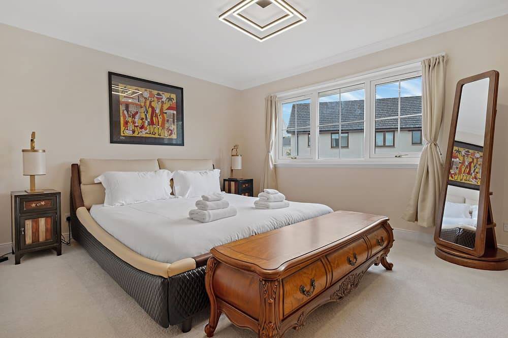 Taigh d'Luxe - Klassische Eleganz trifft auf modernen Chic in einer atemberaubenden, geräumigen Villa in Inverness, Highlands