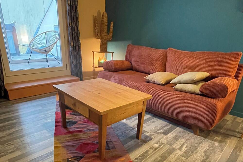 Entire apartment, Apparently quiet well located in Bourges, Bourges region