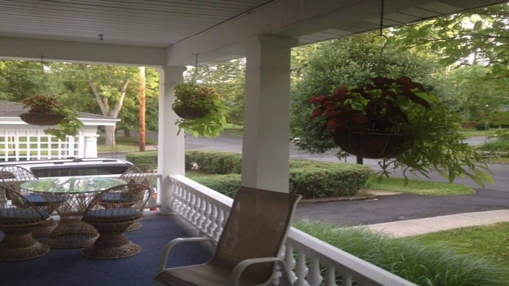 Schönes großes Kolonialhaus in Syracuse, Onondaga County