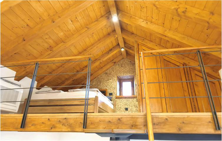 Encantador apartamento con piscina, terraza y wifi, a 2 km de la playa in Stari Grad, Hvar (isla)