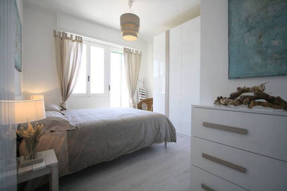 Apartamento entero, Arma di Taggia - 1 bedroom apartment with sea view terrace in Taggia (City), Taggia
