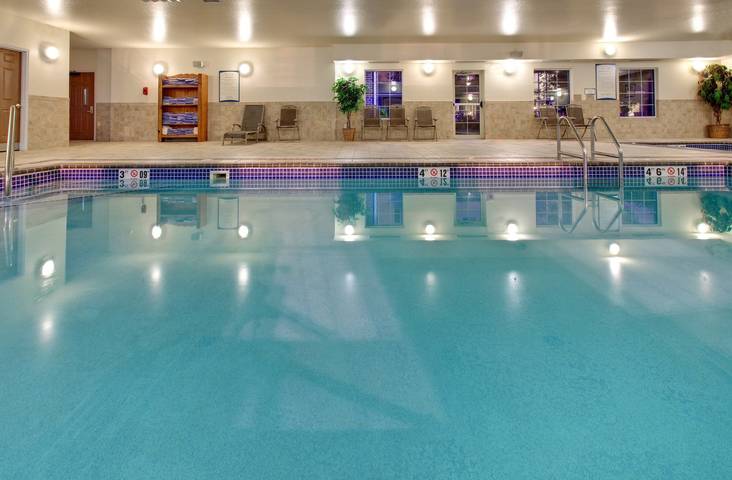 Entire studio, Staybridge Suites Sioux Falls At Empire Mall in Sioux Falls, Minnehaha County
