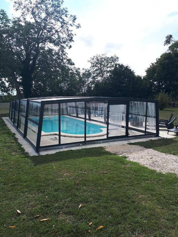 Location de vacances pour 15 personnes, avec jardin et piscine à Étais-la-Sauvin - 4