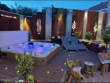 Gîte pour 5 personnes, avec jacuzzi et terrasse à Herve