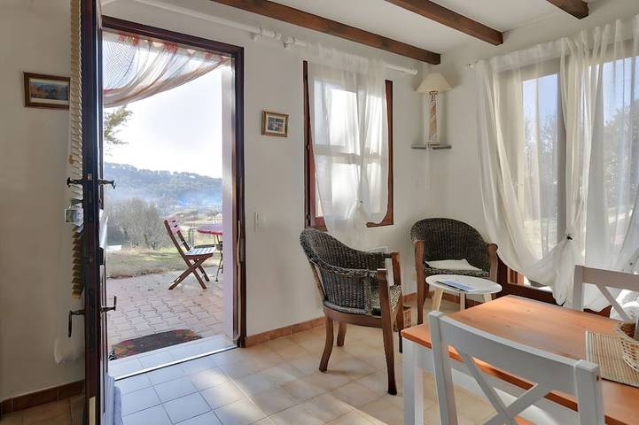 Maison de vacances pour 3 personnes, avec piscine ainsi que terrasse et jardin, animaux acceptés - 1