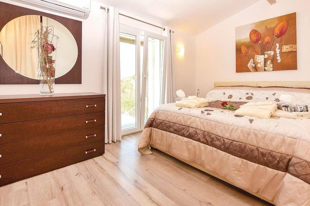 Acogedora casa en Bordighera Im con piscina privada, que puede ser interior o. in Bordighera, Riviera di Ponente
