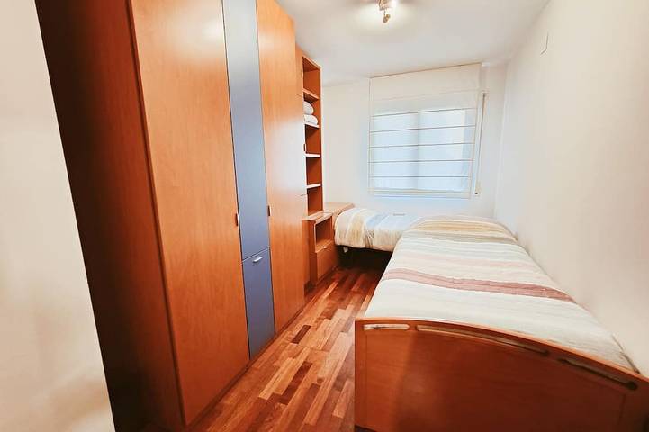 Gîte pour 6 personnes, avec balcon à Lleida - 4
