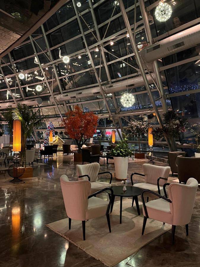 Lägenhet för 4 Personer, med balkong samt utsikt och pool och bastu i Istanbul