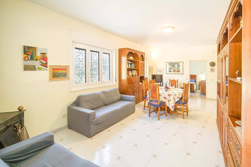 Schönes Haus mit 5 Schlafzimmern in. in Monreale, Palermo Provinz