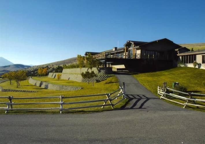 Chalet für 4 Personen, mit Garten und Ausblick in Montana