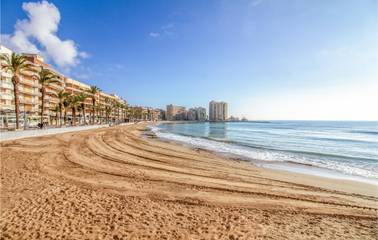 Holiday Apartment for 2 People in Torrevieja Centre, Torrevieja, Photo 1