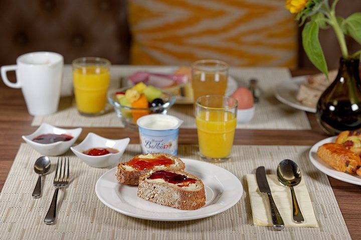 Hôtel Bon Rivage - Chambre Double Standard in La Tour-de-Peilz, Lac Léman