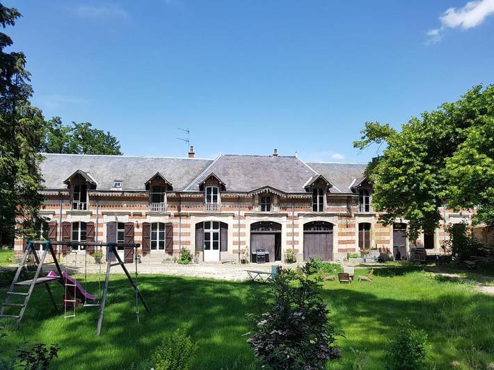 Location de vacances pour 2 personnes, avec Jacuzzi et Terrasse ainsi que Jardin et Vue à Villers-Allerand