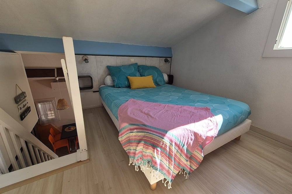 🌴 *Cosy cottage in Lavandou - Walking distance to the beach, swimming pool, private parking 🌴 in Le Lavandou, Parc national Port-Cros