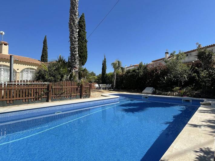 Casa rural para 6 personas, con Terraza en Montroig - 2