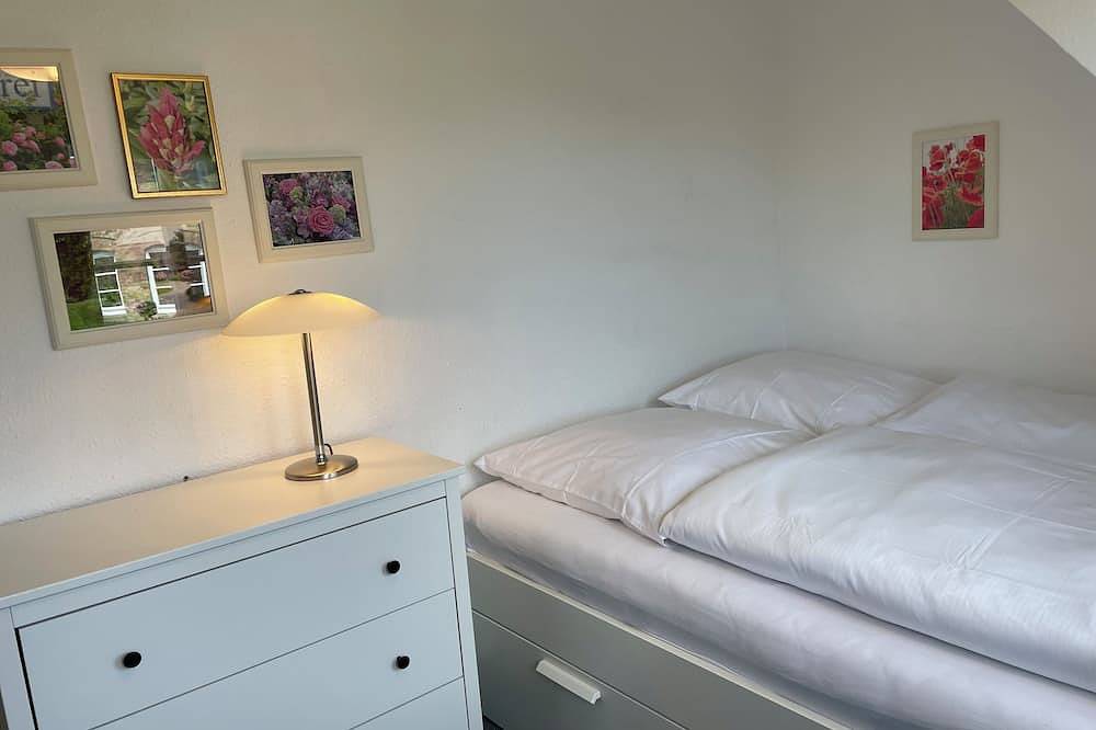 Ganze Wohnung, Idyllisch gelegene Wohnung mit Balkon für bis zu 4 Personen fußläufig zum Starnd in Munkmarsch, Sylt (Gemeinde)