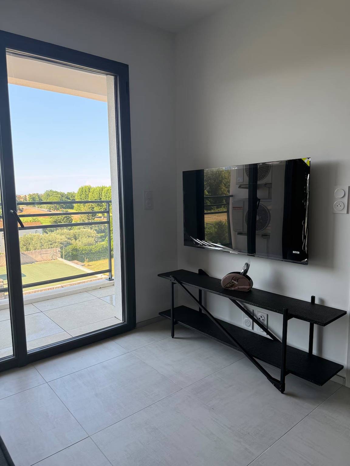 Apartamento entero, Apartamento « Vista al mar, balcón, aire acondicionado » con Wi-Fi y vistas panorámicas in Moriani-Plage, Región de Corte
