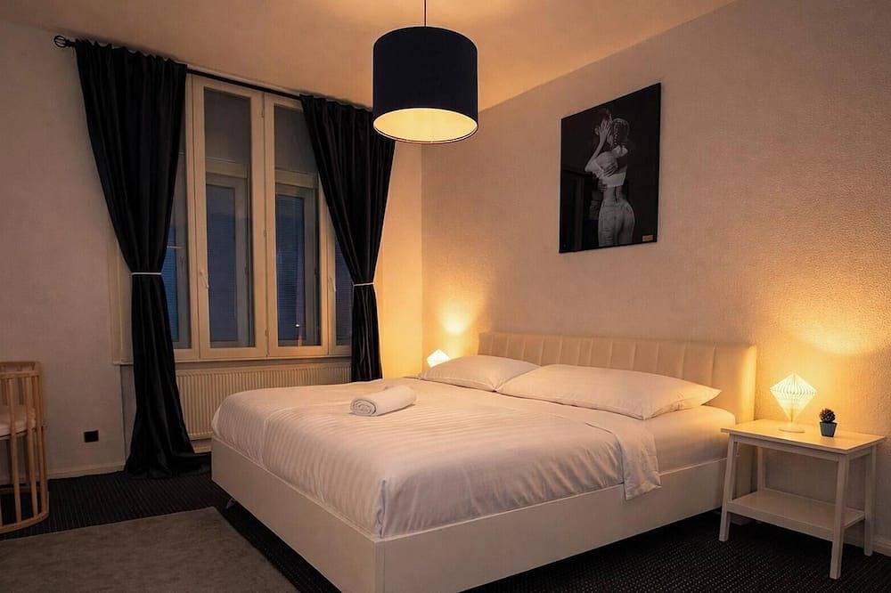 Entire apartment, Luxury Apartment Whit Jacuzzi Central Wiesbaden in Wiesbaden, Rheingau