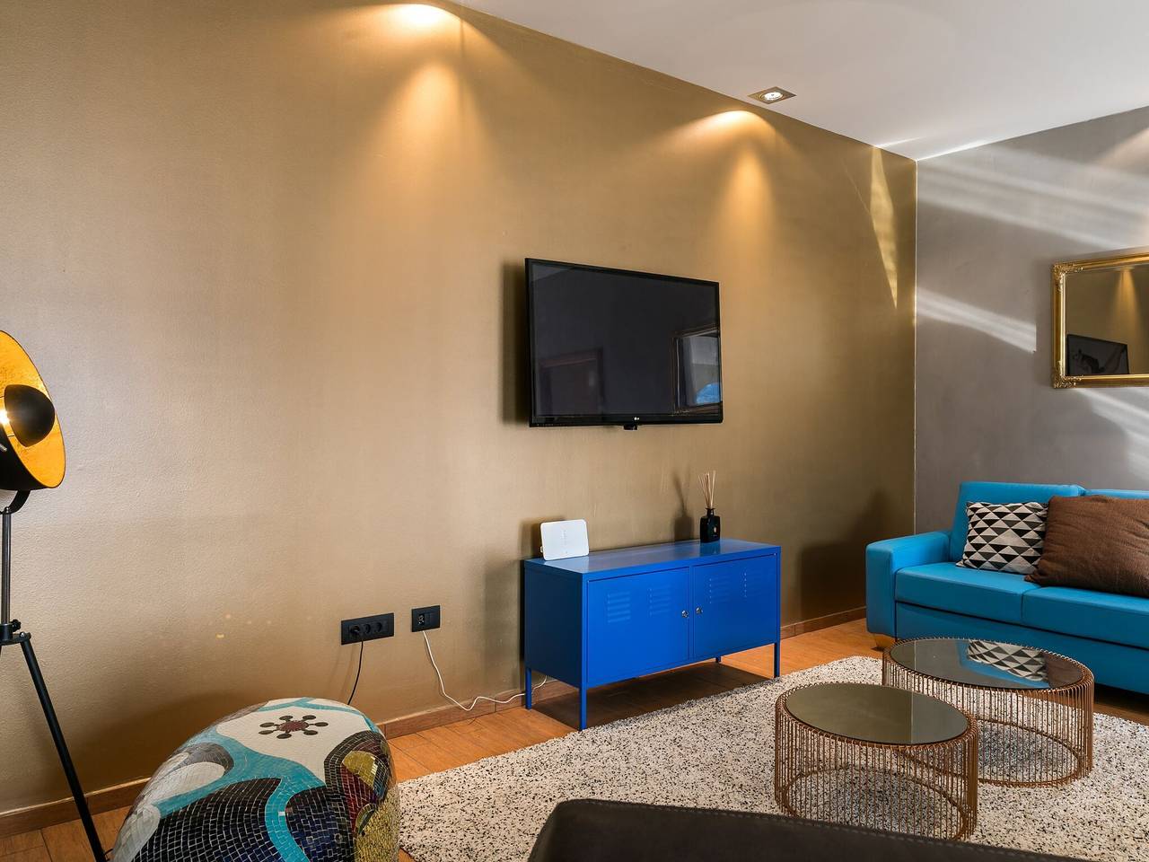 Entire apartment, Apartment Frankie's Place - Two-Bedroom Apartment with Terrace and Sea View in Zaton, Dubrovnik-Neretva