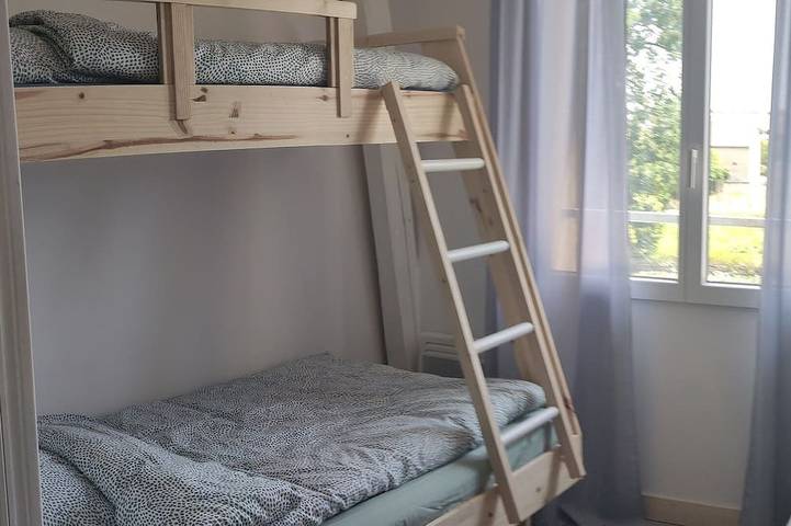 Location de vacances pour 4 personnes, avec balcon et jardin dans Les Roches-l'Évêque - 3