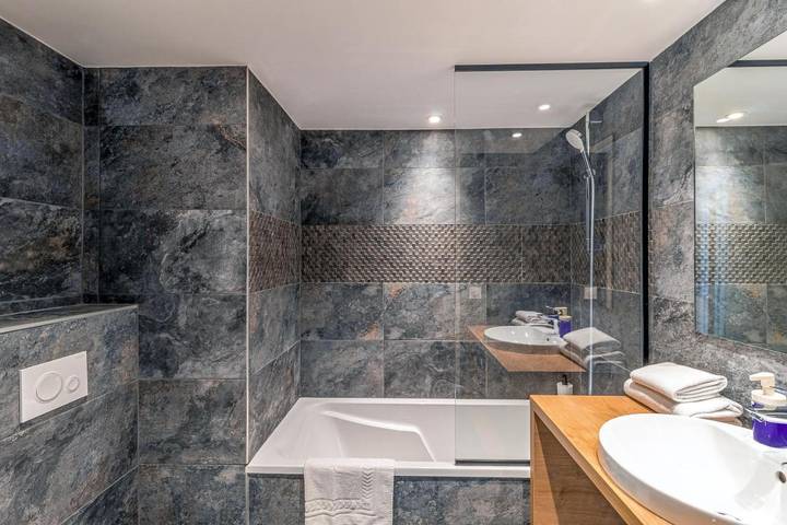 Gîte pour 2 personnes, avec jardin dans Saint-Étienne - 4