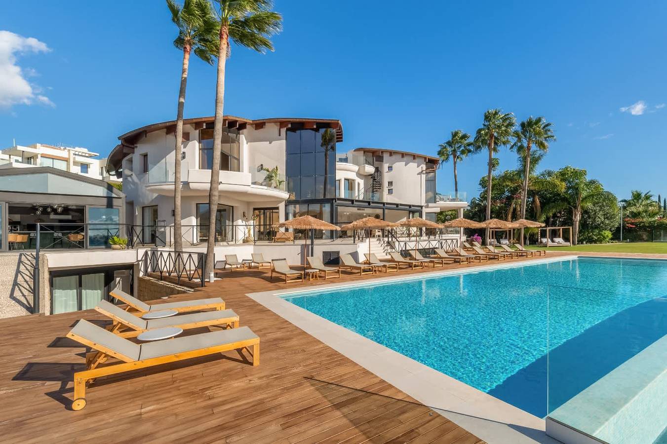 Villa pour 32 personnes avec jardin in Royal Flamingos Golf Resort, Benahavís