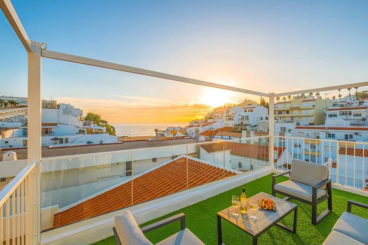 Ferienwohnung für 8 Personen, mit Balkon und Terrasse in Lagoa - 2