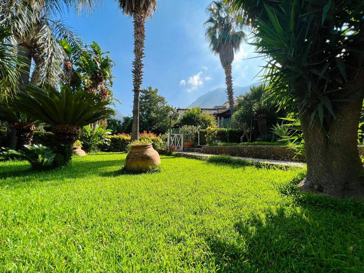 Villa with Private Pool in Carini, Provincia di Palermo