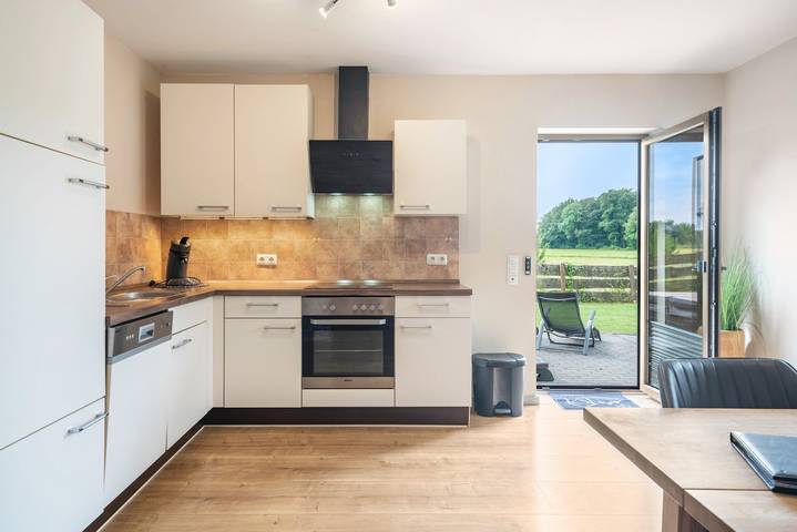 Apartamento entero, Eifel Dream Zingsheld con jacuzzi exterior privado y sauna in Fleringen, Naturpark Hohes Venn-Eifel
