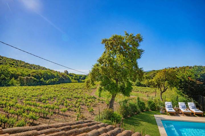 Appartement de vacances pour 6 personnes, avec Jardin et Piscine