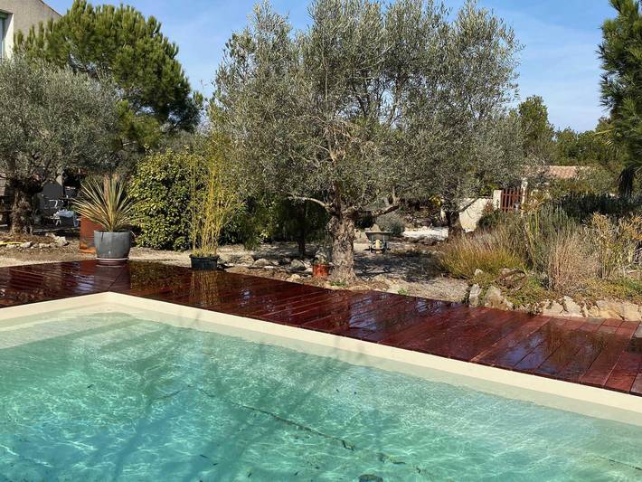 Gîte pour 4 personnes, avec Terrasse ainsi que Jardin et Piscine