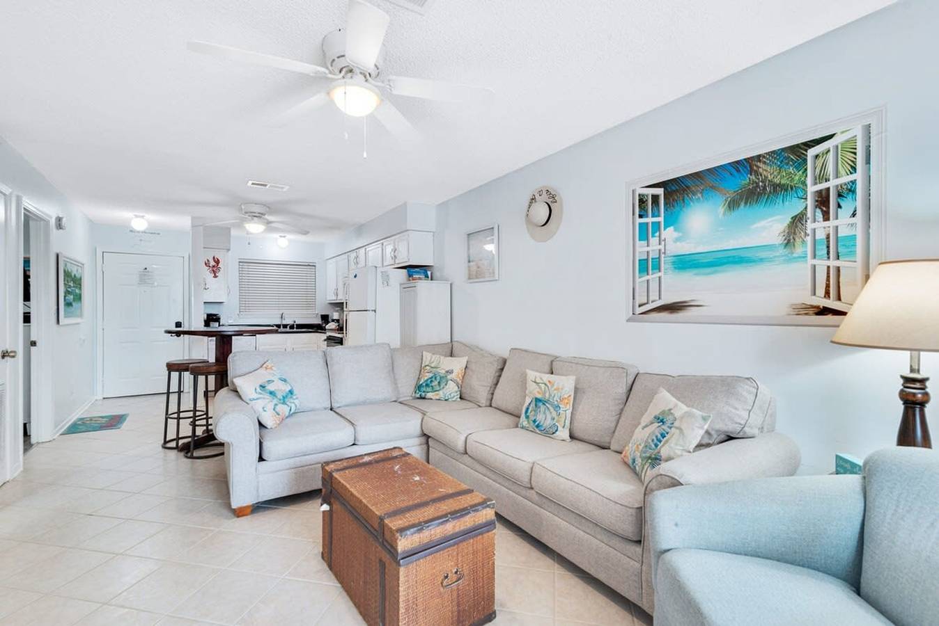 Entire apartment, Las Palmas 114- Pool Bbq short walk to beach in Gulf Shores, Mobile Bay