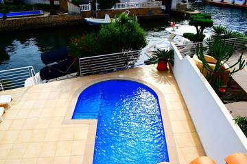 Chalet für 6 Personen, mit Garten und Terrasse, mit Haustier in Empuriabrava