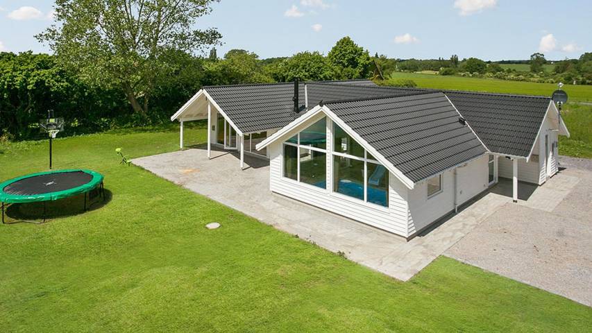 Ferienhaus für 14 Personen, mit Sauna auf Møn