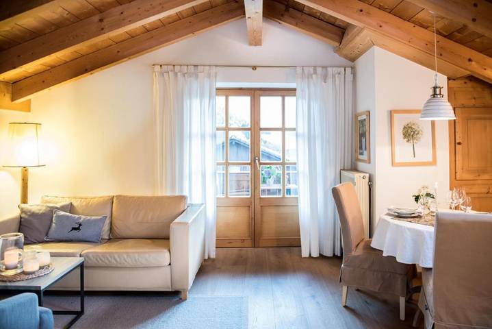 Maison d’hôte pour 2 personnes, avec Balcon et Terrasse ainsi que Jardin et Sauna à Kreuth