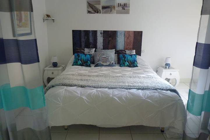 Gîte pour 4 personnes, avec terrasse dans Plage du Miramar - 4