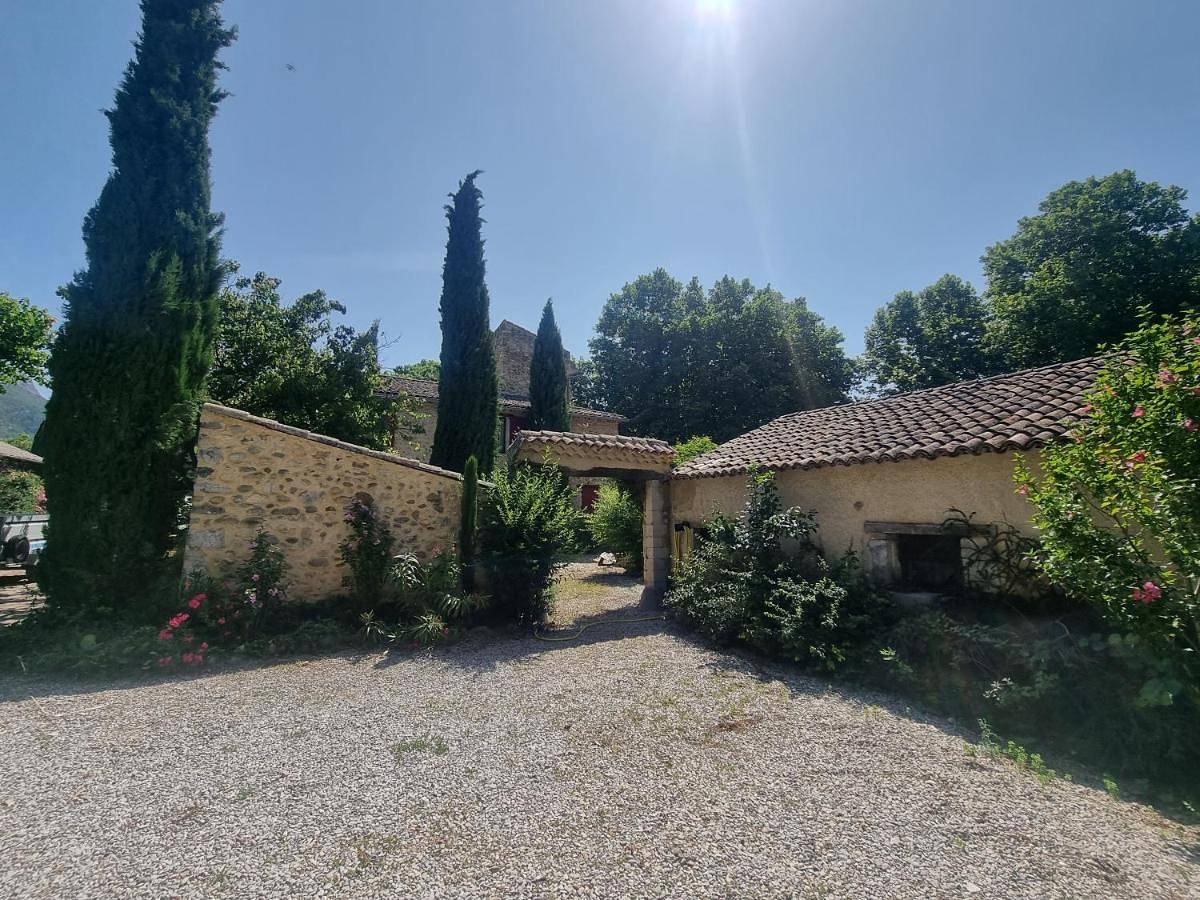 Five-Bedroom House in Sisteron, Région de Forcalquier