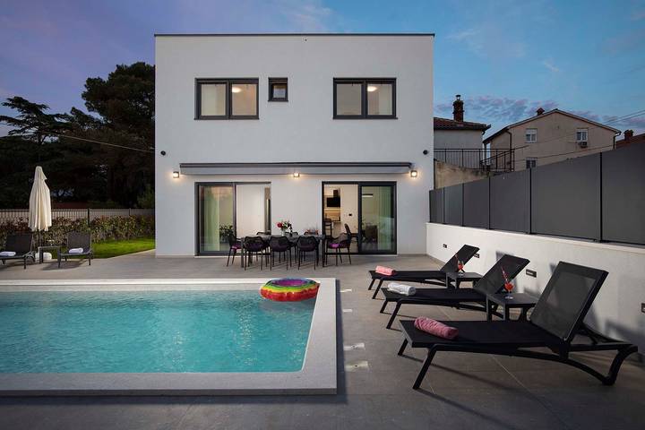 Villa Rudina, eine luxuriöse Villa in der Nähe des Strandes in Pomer, Südküste Istrien