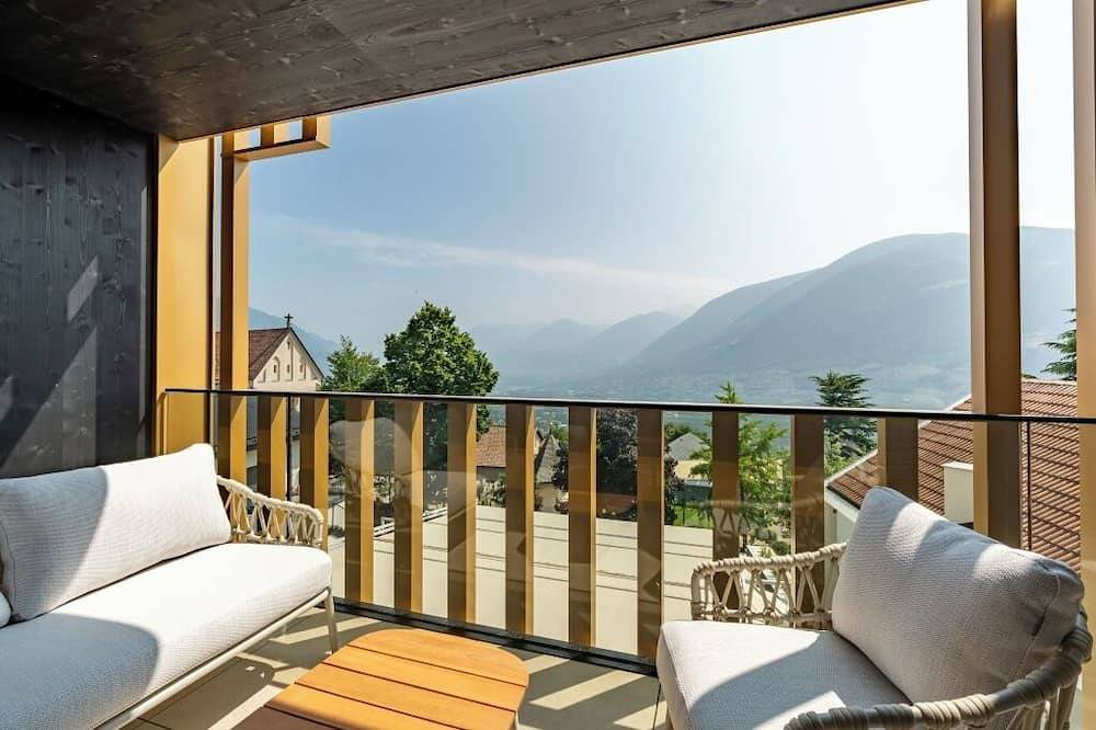 Apartamento entero, Luxury apartments in the center of Dorf Tirol-quiet location. 102 in Tirol (Italia), Grupo Texel