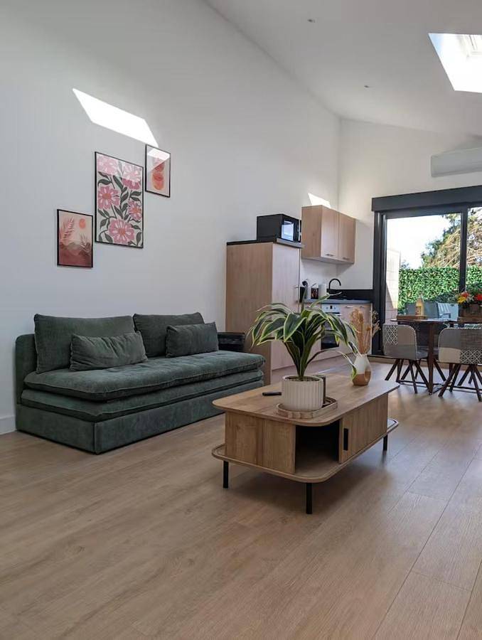 Gîte pour 2 personnes, avec terrasse ainsi que sauna et jacuzzi à Lezennes