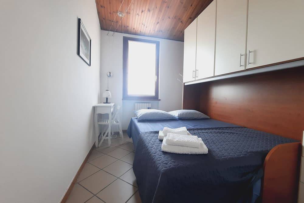 Ganze Wohnung, Fanaberia By Case al Lago in Ponti sul Mincio, Gardasee-Berge