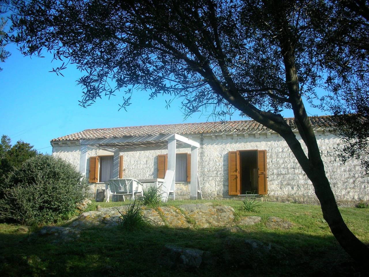 Stazzo mit Garten in Luogosanto in Luogosanto, Gallura