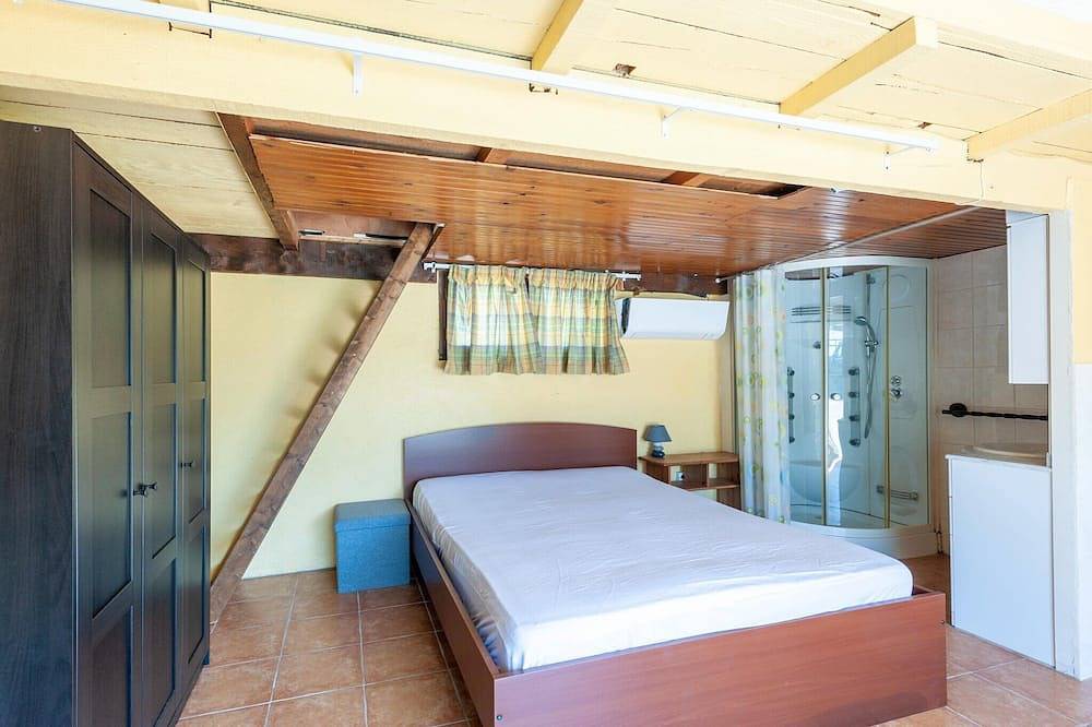 Villa in Taradeau near Vineyards & Beaches in Taradeau, Draguignan region