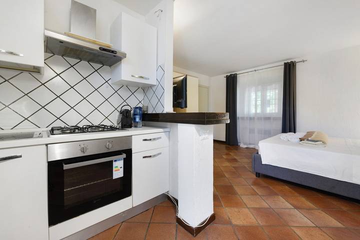 Entire apartment, Casa Dolce Casa Country House Apartment with Mountain View and Air Conditioning in Rivoltella del Garda, Desenzano del Garda