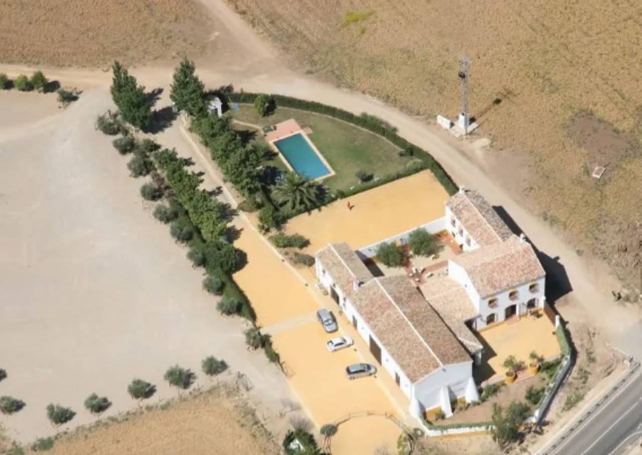 Casa de férias "Casa La Camorra" com vista para a montanha e piscina partilhada in Teba, Málaga Provincia